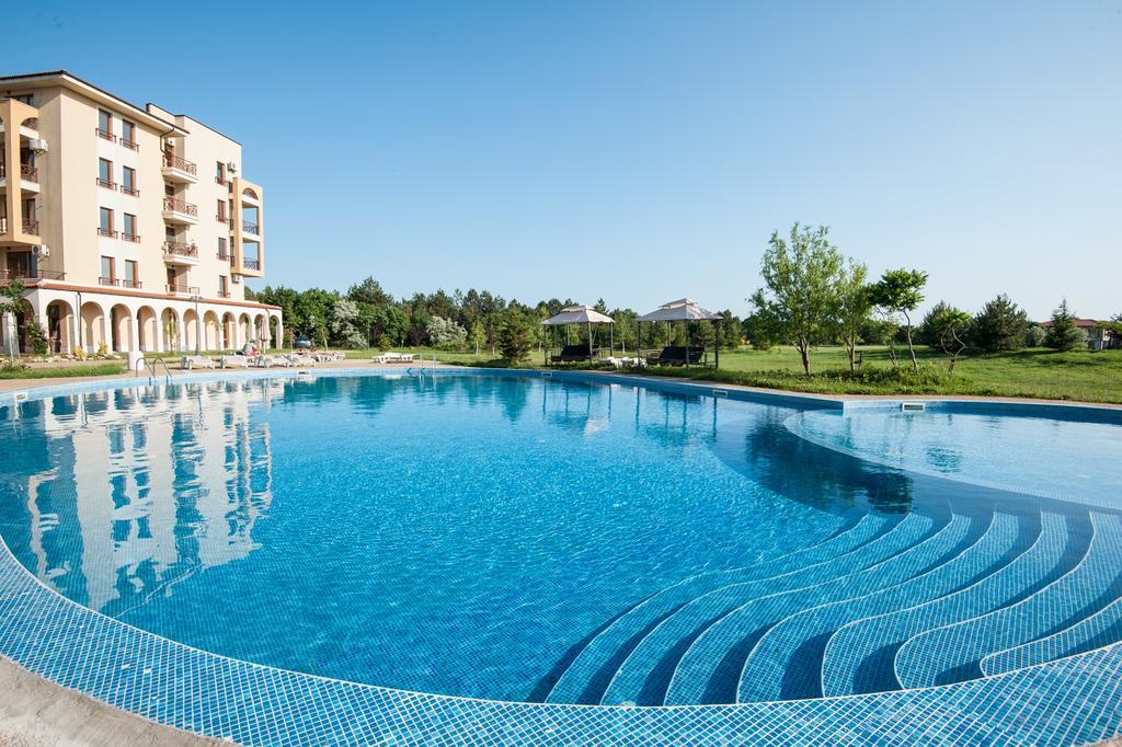 Lighthouse Golf Apart Complex&Villas Balchik Exterior photo